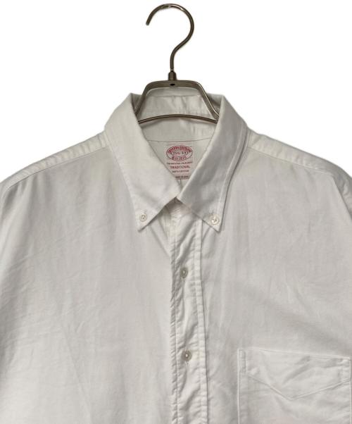 BROOKS BROTHERS（ブルックスブラザーズ）BROOKS BROTHERS (ブルックスブラザーズ) ボタンダウンシャツ TRADITIONAL USA製 ホワイト サイズ:15 1/2の古着・服飾アイテム