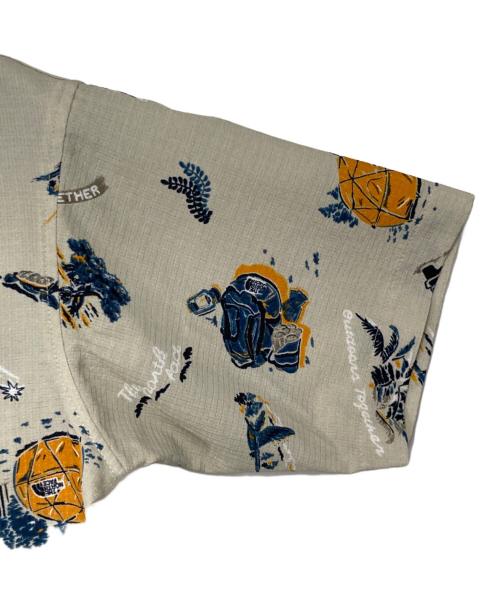 THE NORTH FACE（ザ ノース フェイス）THE NORTH FACE (ザ ノース フェイス) ショートスリーブアロハベントシャツ ベージュ サイズ:Sの古着・服飾アイテム