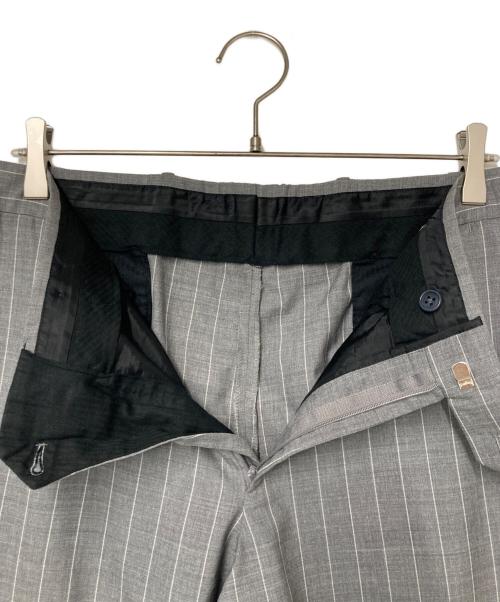 Belvest（ベルヴェスト）Belvest (ベルヴェスト) BARNEYS NEWYORK (バーニーズ・ニューヨーク) super 120's ストライプセットアップスーツ イタリア製 グレー サイズ:46の古着・服飾アイテム