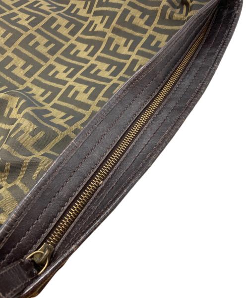 FENDI（フェンディ）FENDI (フェンディ) ズッカ柄 ショルダーバッグ ブラウンの古着・服飾アイテム