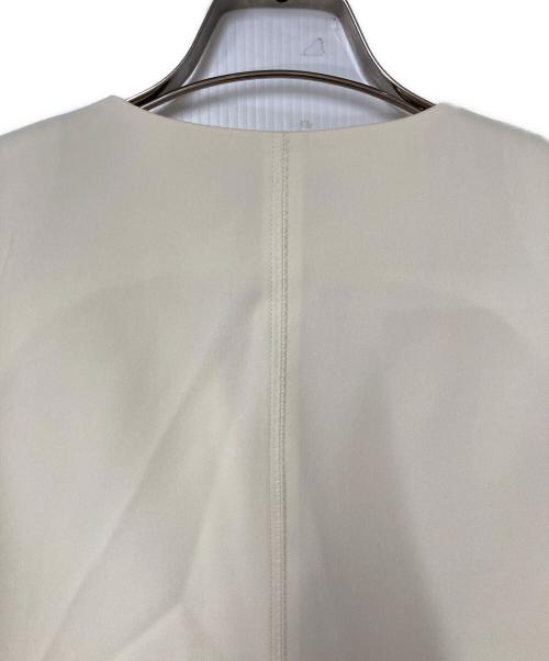 theory（セオリー）theory (セオリー) SATIN CREPE ZIGZAG VEST サテン クレープ ジグザグ ベスト ベージュの古着・服飾アイテム