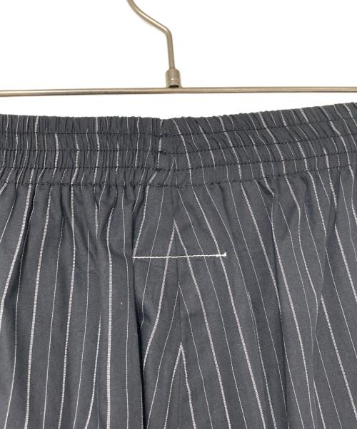 MM6 Maison Margiela（エムエムシックスメゾンマルジェラ）MM6 Maison Margiela (エムエムシックスメゾンマルジェラ) ストライプハーフパンツ イタリア製 ブラック×ホワイト サイズ:40の古着・服飾アイテム