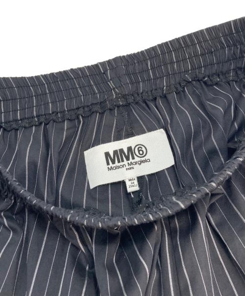 MM6 Maison Margiela（エムエムシックスメゾンマルジェラ）MM6 Maison Margiela (エムエムシックスメゾンマルジェラ) ストライプハーフパンツ イタリア製 ブラック×ホワイト サイズ:40の古着・服飾アイテム
