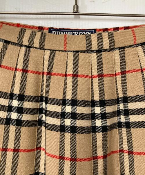 Burberry's（バーバリーズ）Burberry's (バーバリーズ) ノバチェック プリーツスカート ベージュ サイズ:表記なしの古着・服飾アイテム