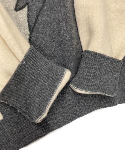 ICEBERG HISTORY（アイスバーグヒストリ）ICEBERG HISTORY (アイスバーグヒストリ) Disney (ディズニー) クルーネックニット グレー×ベージュ サイズ:FREEの古着・服飾アイテム