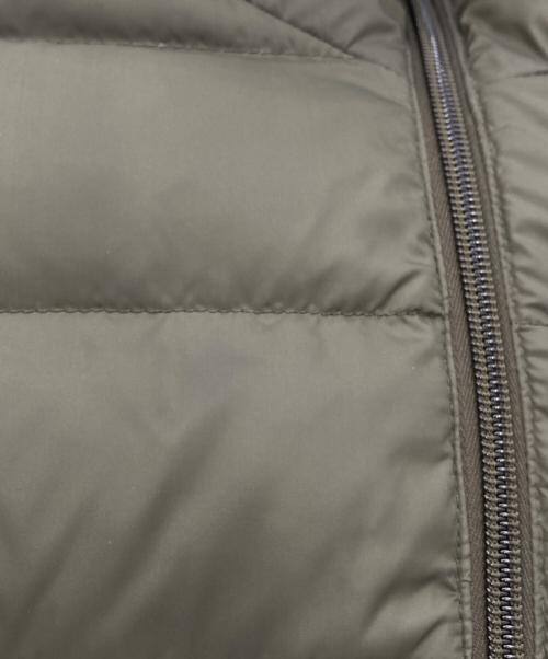 DUVETICA（デュベティカ）DUVETICA (デュベティカ) THIASEI フーデットダウンジャケット カーキ サイズ:42の古着・服飾アイテム