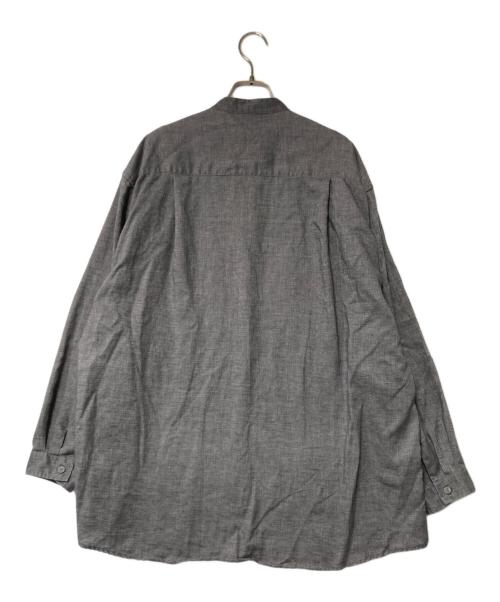 WHITE MOUNTAINEERING（ホワイトマウンテ二アニング）WHITE MOUNTAINEERING (ホワイトマウンテ二アニング) 22SS リネン混バンドカラーシャツ グレー サイズ:1の古着・服飾アイテム