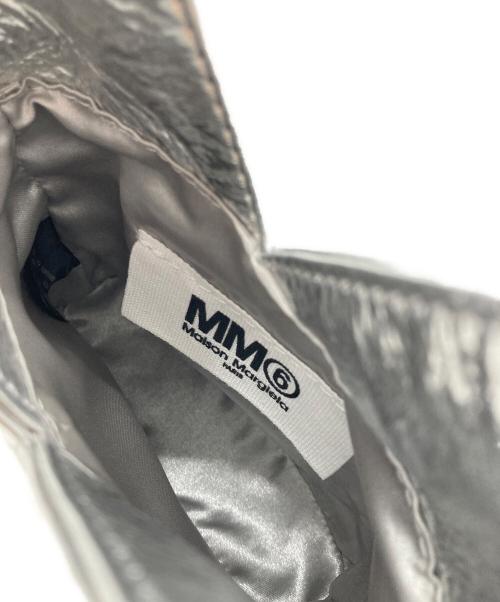 MM6 Maison Margiela（エムエムシックスメゾンマルジェラ）MM6 Maison Margiela (エムエムシックスメゾンマルジェラ) ミニハンドバッグ シルバーの古着・服飾アイテム