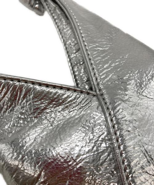 MM6 Maison Margiela（エムエムシックスメゾンマルジェラ）MM6 Maison Margiela (エムエムシックスメゾンマルジェラ) ミニハンドバッグ シルバーの古着・服飾アイテム
