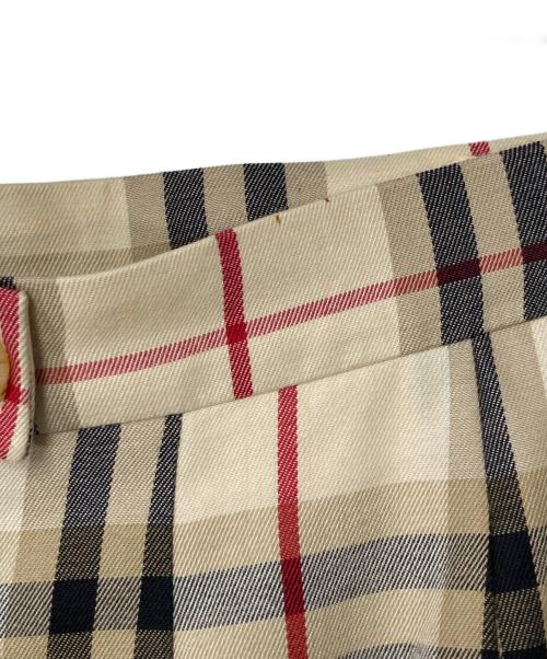 Burberry's（バーバリー）Burberry's (バーバリーズ) チェックスカート ベージュ×レッド サイズ:9の古着・服飾アイテム