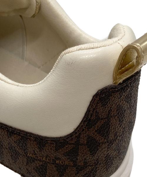 MICHAEL KORS（マイケル・コース）MICHAEL KORS (マイケル・コース) ROMEY スリッポン プラットフォーム スニーカー ホワイト×ブラウン サイズ:8.5の古着・服飾アイテム