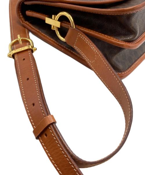 CELINE（セリーヌ）CELINE (セリーヌ) マカダム柄ショルダーバッグ ブラウンの古着・服飾アイテム