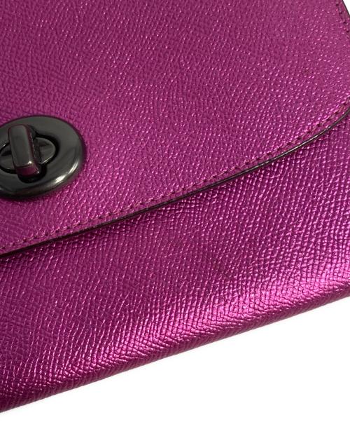 COACH（コーチ）COACH (コーチ) ターンロックチェーンショルダーバッグ ピンクの古着・服飾アイテム