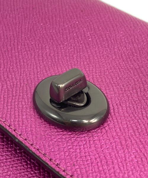 COACH（コーチ）COACH (コーチ) ターンロックチェーンショルダーバッグ ピンクの古着・服飾アイテム