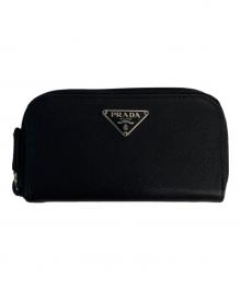 PRADA（プラダ）の古着「サフィアーノレザー ラウンドジップ 6連キーケース」｜ブラック