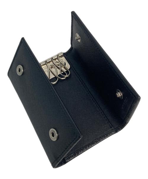 PRADA（プラダ）PRADA (プラダ) サフィアーノレザー 6連キーケース ブラックの古着・服飾アイテム