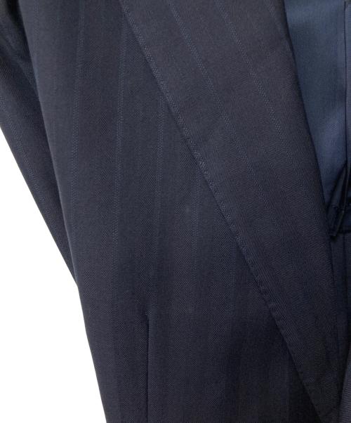 BLACK LABEL CRESTBRIDGE（ブラックレーベル クレストブリッジ）BLACK LABEL CRESTBRIDGE (ブラックレーベル クレストブリッジ) 3ピース ストライプウールセットアップスーツ ネイビー サイズ:36Rの古着・服飾アイテム