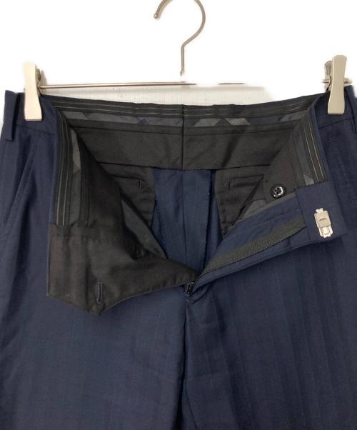 BLACK LABEL CRESTBRIDGE（ブラックレーベル クレストブリッジ）BLACK LABEL CRESTBRIDGE (ブラックレーベル クレストブリッジ) 3ピース ストライプウールセットアップスーツ ネイビー サイズ:36Rの古着・服飾アイテム