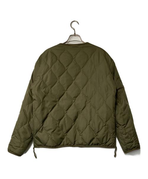 TAION（タイオン）TAION (タイオン) ミリタリー リバーシブル クルーネック ダウンジャケット オリーブ×アイボリー サイズ:Sの古着・服飾アイテム