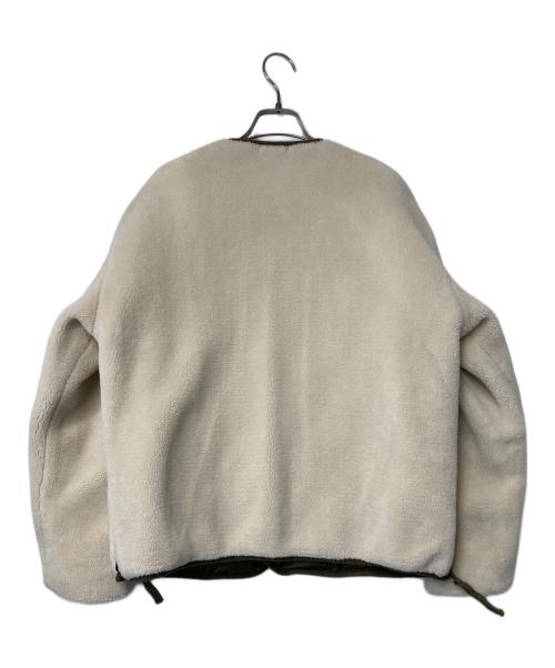 TAION（タイオン）TAION (タイオン) ミリタリー リバーシブル クルーネック ダウンジャケット オリーブ×アイボリー サイズ:Sの古着・服飾アイテム