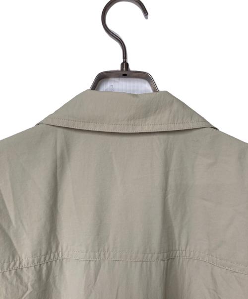 Adam et Rope（アダム エ ロペ）Adam et Rope (アダム エ ロペ) リサイクルナイロンジャンプスーツ ベージュ サイズ:38の古着・服飾アイテム