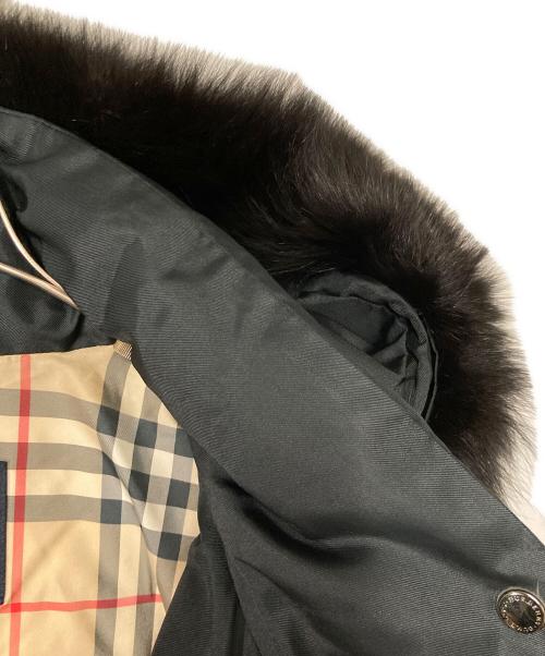 BURBERRY LONDON（バーバリーロンドン）BURBERRY LONDON (バーバリーロンドン) フォックスファー フーデッドダウンコート ブラック サイズ:38の古着・服飾アイテム