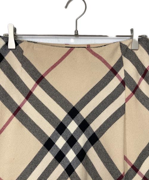 BURBERRY LONDON（バーバリーロンドン）BURBERRY LONDON (バーバリーロンドン) ノバチェックスカート ベージュ サイズ:40の古着・服飾アイテム