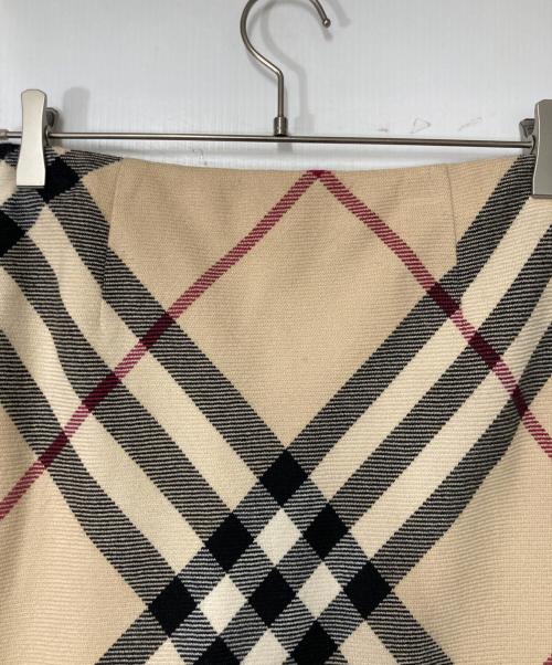 BURBERRY LONDON（バーバリーロンドン）BURBERRY LONDON (バーバリーロンドン) ノバチェックスカート ベージュ サイズ:40の古着・服飾アイテム