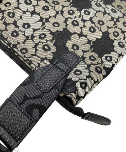 marimekko（マリメッコ）marimekko (マリメッコ) ALL DAY BUCKET UNIKKO グレー×ブラックの古着・服飾アイテム