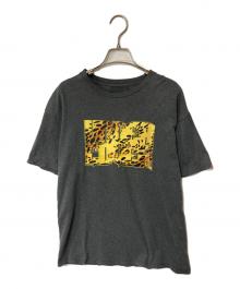 UNDERCOVER（アンダーカバー）の古着「ロゴTシャツ」｜グレー