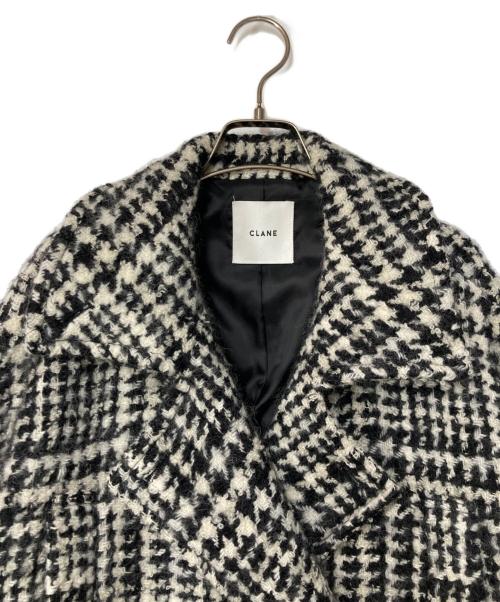 CLANE（クラネ）CLANE (クラネ) SHORT SHAGGY COCOON OVER COAT ホワイト×ブラック サイズ:1の古着・服飾アイテム