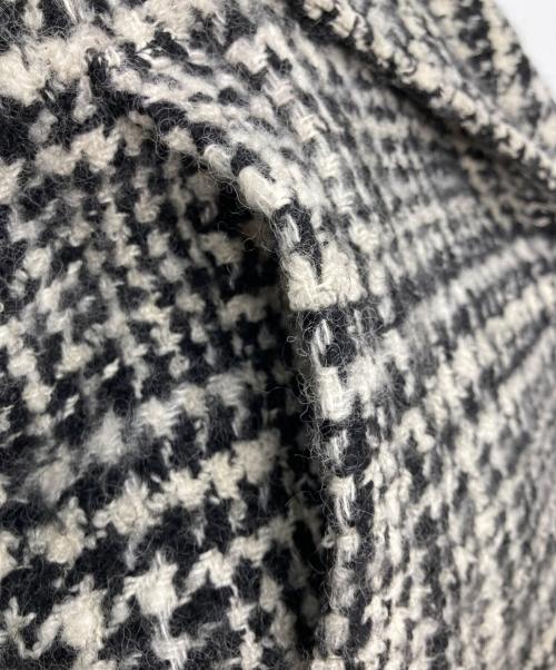 CLANE（クラネ）CLANE (クラネ) SHORT SHAGGY COCOON OVER COAT ホワイト×ブラック サイズ:1の古着・服飾アイテム