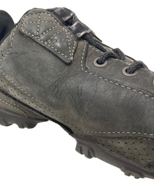 OAKLEY（オークリー）OAKLEY (オークリー) トレッキングシューズ グレー サイズ:26cmの古着・服飾アイテム