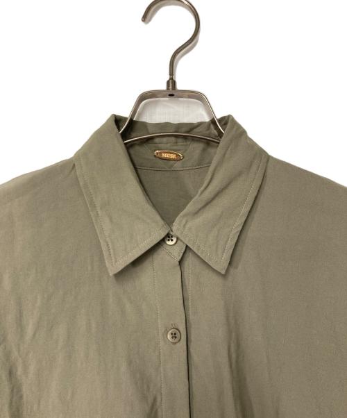 MUSE de Deuxieme Classe（ミューズ ドゥーズィエム クラス）MUSE de Deuxieme Classe (ミューズ ドゥーズィエム クラス) STRETCH TWILL CACHE シャツ カーキ サイズ:FREEの古着・服飾アイテム