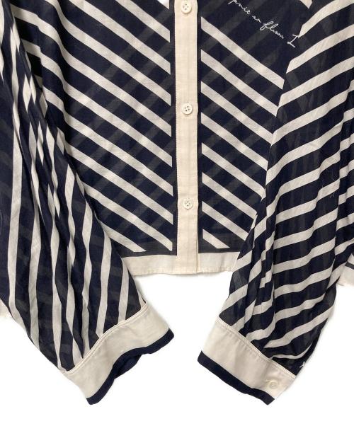 IENA（イエナ）IENA (イエナ) スカーフプリントポンチョシャツ ネイビー×アイボリー サイズ:FREEの古着・服飾アイテム