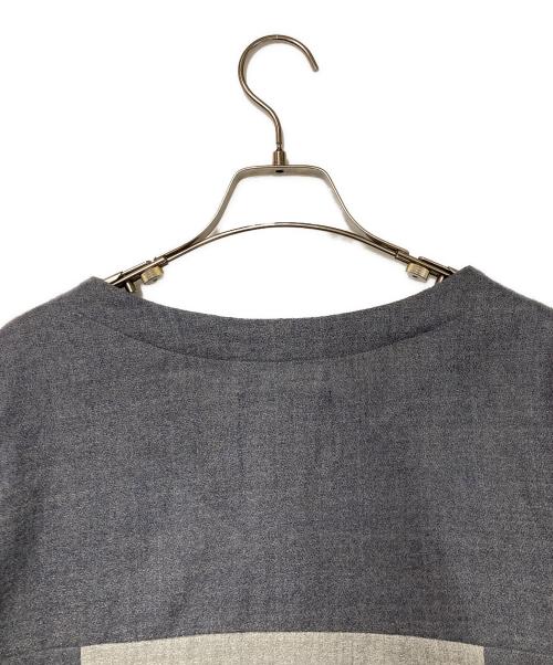 WEYEP（ウィエップ）WEYEP (ウィエップ) ダブルポケット ウールカットソー グレー サイズ:Mの古着・服飾アイテム