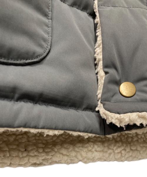 Patagonia（パタゴニア）Patagonia (パタゴニア) リバーシブル・ビビー・ダウン・ベスト グレー×ベージュ サイズ:Lの古着・服飾アイテム