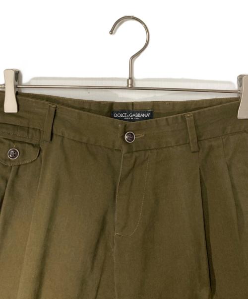 DOLCE & GABBANA（ドルチェ＆ガッバーナ）DOLCE & GABBANA (ドルチェ＆ガッバーナ) タックパンツ カーキ サイズ:44の古着・服飾アイテム
