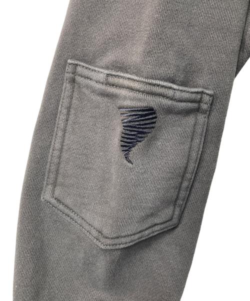 Carhartt WIP（カーハート ワークインプログレス）Carhartt WIP (カーハート ワークインプログレス) Invincible (インヴィンシブル) HOODED PIGMENT DYED SWEAT グレー サイズ:Sの古着・服飾アイテム