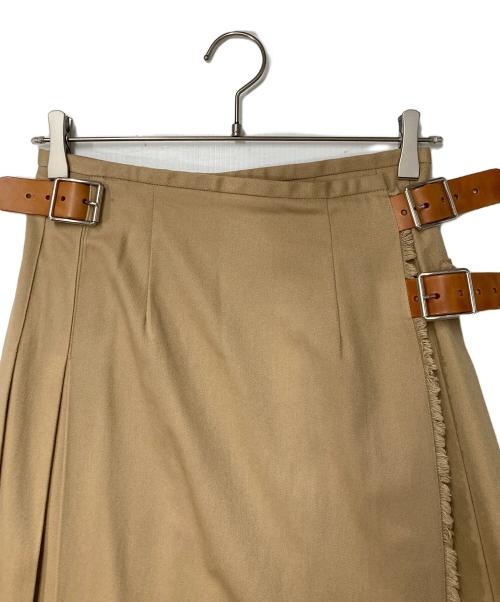 O'NEIL OF DUBLIN（オニールオブダブリン）O'NEIL OF DUBLIN (オニールオブダブリン) ベルトラップスカート ベージュ サイズ:36の古着・服飾アイテム