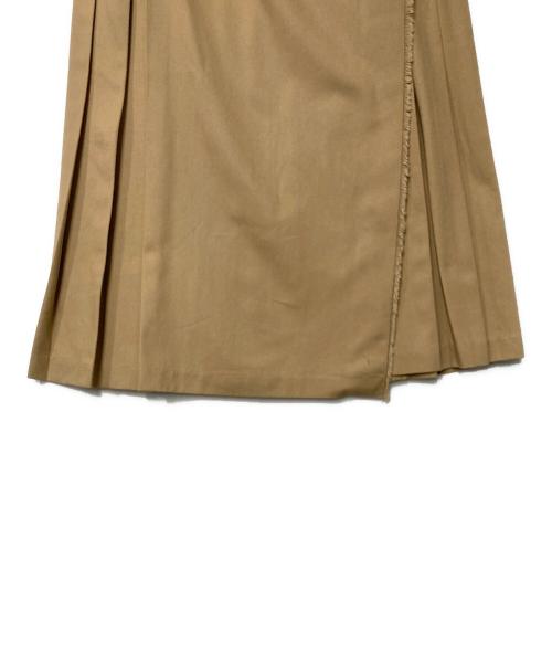 O'NEIL OF DUBLIN（オニールオブダブリン）O'NEIL OF DUBLIN (オニールオブダブリン) ベルトラップスカート ベージュ サイズ:36の古着・服飾アイテム