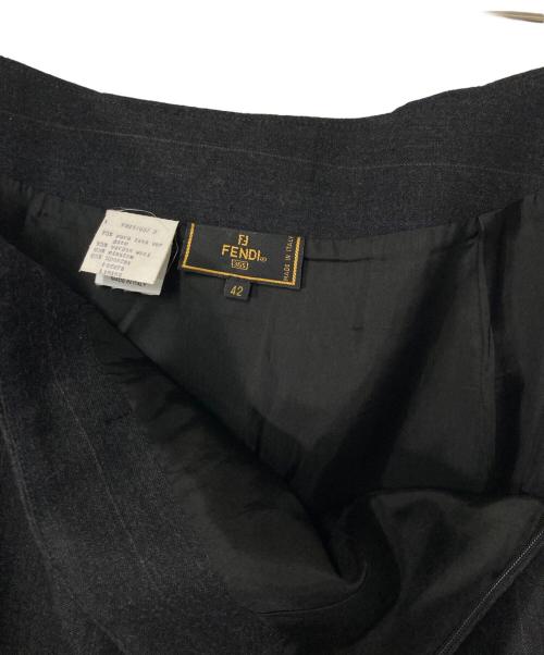 FENDI（フェンディ）FENDI (フェンディ) スカート ストライプセットアップ ダークグレー サイズ:42の古着・服飾アイテム