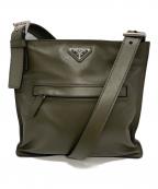 PRADAプラダ）の古着「ロゴプレート カーフレザーショルダーバッグ」｜カーキ