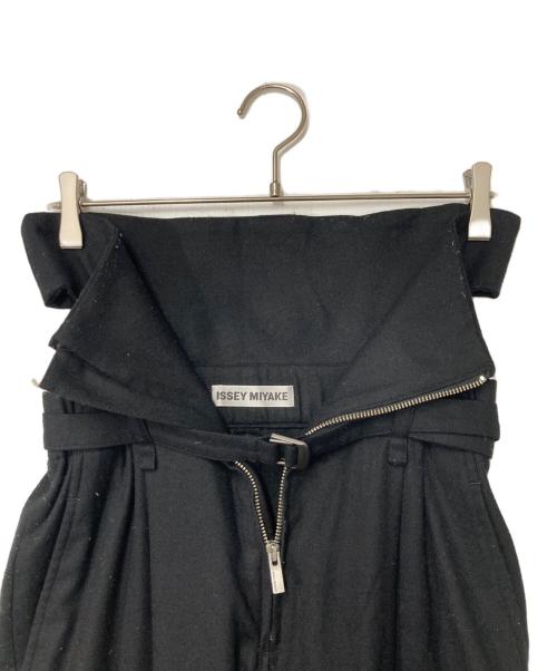 ISSEY MIYAKE（イッセイミヤケ）ISSEY MIYAKE (イッセイミヤケ) ROUND PANTS/ラウンドパンツ ブラック サイズ:2の古着・服飾アイテム
