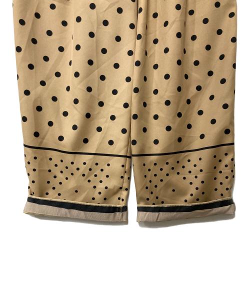 manipuri（マニプリ）manipuri (マニプリ) ドット柄イージーワイドパンツ ベージュ×ブラック サイズ:Freeの古着・服飾アイテム