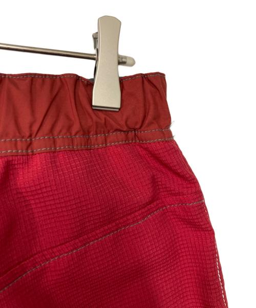 and wander（アンドワンダー）and wander (アンドワンダー) ベントパンツ レッド サイズ:4の古着・服飾アイテム
