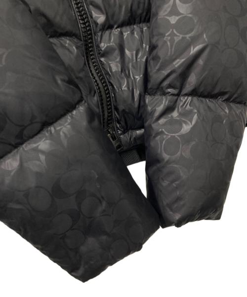 COACH（コーチ）COACH (コーチ) シグネチャーダウンジャケット ブラック サイズ:Sの古着・服飾アイテム
