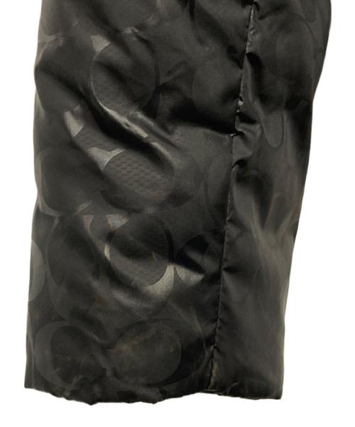 COACH（コーチ）COACH (コーチ) シグネチャーダウンジャケット ブラック サイズ:Sの古着・服飾アイテム