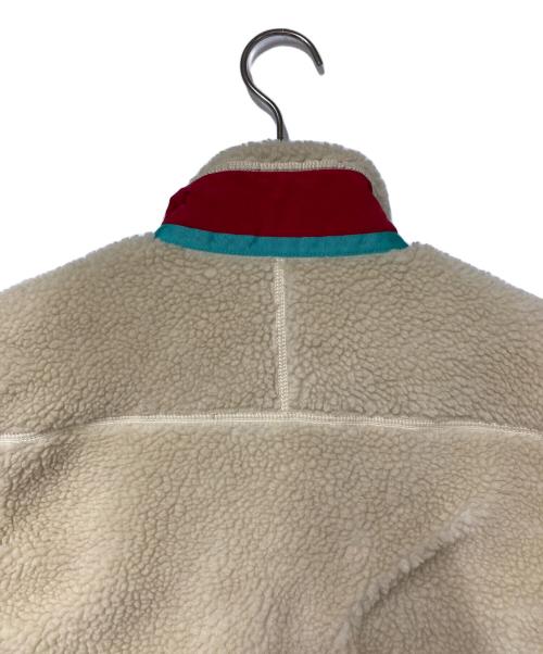 Patagonia（パタゴニア）Patagonia (パタゴニア) CLASSIC RETRO-X VEST ベージュ×レッド サイズ:Sの古着・服飾アイテム
