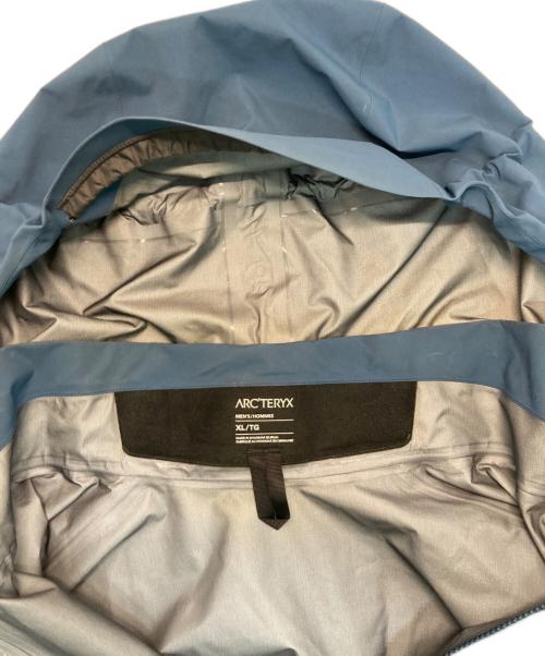 ARC'TERYX（アークテリクス）ARC'TERYX (アークテリクス) BETA AR JACKET ブルー サイズ:XLの古着・服飾アイテム
